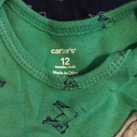 Carters long sleeved onesies - Picture 2 of 2